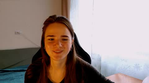 maybloom_ online show from 2, 6, 2026