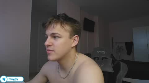 Snapshot of maygly chatting on 16, 5, 2026 Slava and Alextatto online show from 16, 5, 2026