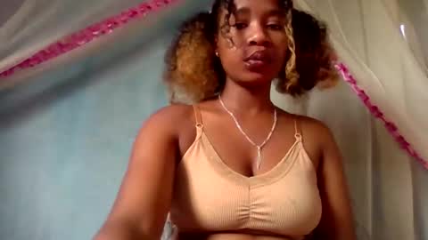Snapshot of mayrah5 chatting on 20, 4, 2026 mayrah online show from 20, 4, 2026