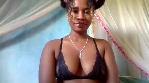 Snapshot of mayrah5 chatting on 10, 5, 2026 mayrah online show from 10, 5, 2026