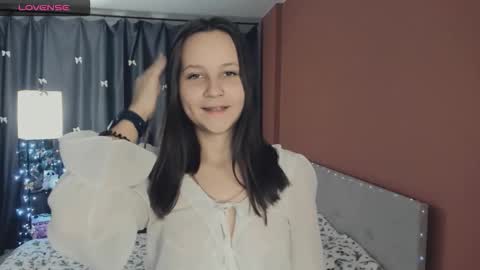 Snapshot of maysday chatting on 19, 12, 2025 May online show from 19, 12, 2025