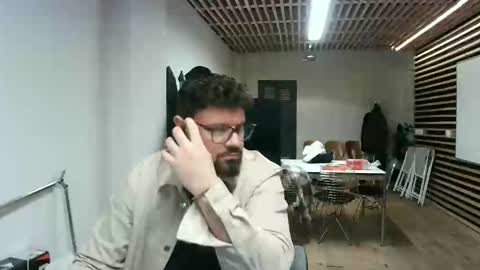 Snapshot of maythe4bwu chatting on 1, 2, 2026 maythe4bwu online show from 1, 2, 2026