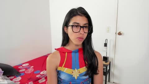 Snapshot of mazikeen_18 chatting on 6, 5, 2026 mazikeen_18 online show from 6, 5, 2026