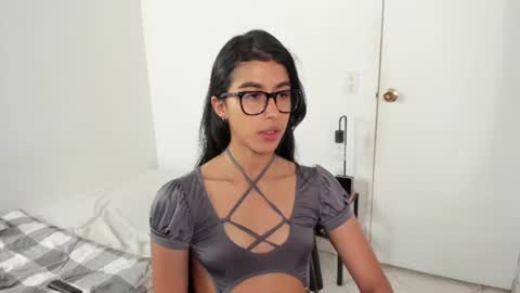 Snapshot of mazikeen_18 chatting on 19, 6, 2026 mazikeen_18 online show from 19, 6, 2026