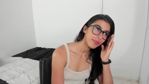 Snapshot of mazikeen_18 chatting on 17, 7, 2026 mazikeen_18 online show from 17, 7, 2026