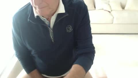 Snapshot of mbeastie chatting on 6, 12, 2024 Beastie online show from 6, 12, 2024