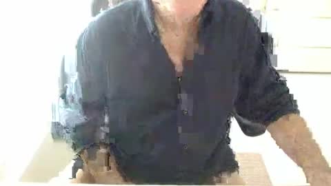 Snapshot of mbeastie chatting on 8, 1, 2025 Beastie online show from 8, 1, 2025