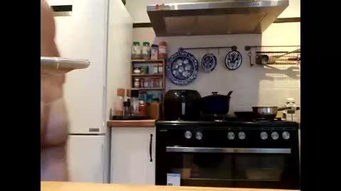 mccock16cm online show from 25, 1, 2025