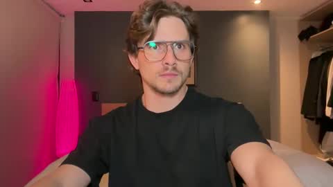 Snapshot of mcklister69 chatting on 14, 2, 2026 mcklister online show from 14, 2, 2026