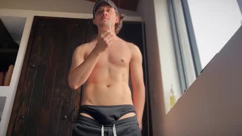 Snapshot of mcklister69 chatting on 9, 5, 2026 mcklister online show from 9, 5, 2026