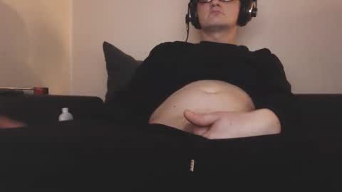 Snapshot of mcmike_es chatting on 30, 12, 2024 Mike online show from 30, 12, 2024