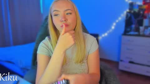 Snapshot of mdaluna chatting on 10, 10, 2025 Kiku online show from 10, 10, 2025