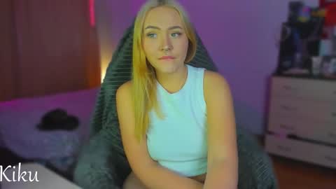 Snapshot of mdaluna chatting on 10, 10, 2025 Kiku online show from 10, 10, 2025