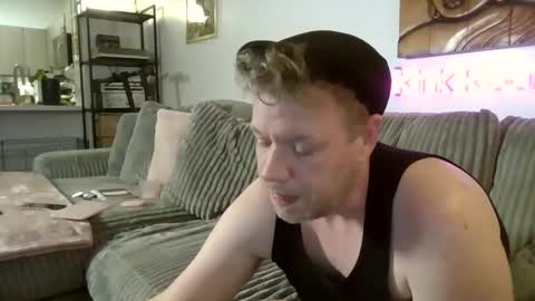 me2283 online show from 27, 2, 2025