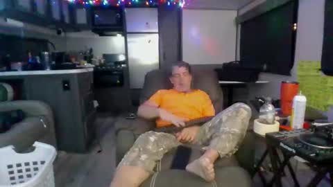 Snapshot of me_him_us_them chatting on 17, 12, 2025 me_him_us_them online show from 17, 12, 2025