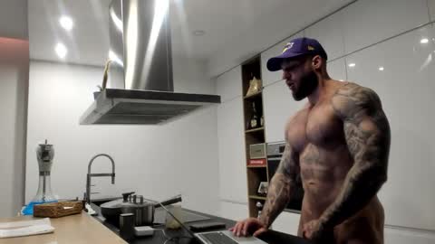 Snapshot of mealphamale chatting on 4, 3, 2026 Alpha Male online show from 4, 3, 2026