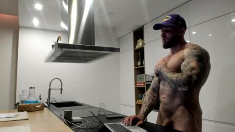 Snapshot of mealphamale chatting on 7, 6, 2026 Alpha Male online show from 7, 6, 2026
