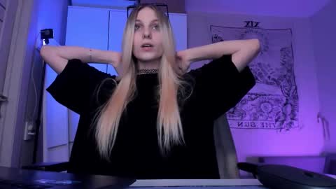 Snapshot of meandmaboy chatting on 15, 1, 2026 Anna online show from 15, 1, 2026