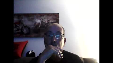 me at home online show from 12, 10, 2025