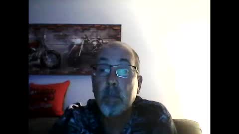 me at home online show from 15, 10, 2025