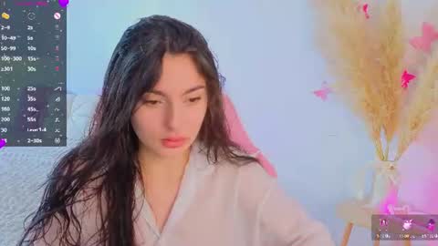 Snapshot of medina_andress chatting on 13, 6, 2026 Dina online show from 13, 6, 2026