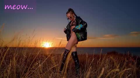 Sweet Meow nonude online show from 17, 10, 2025