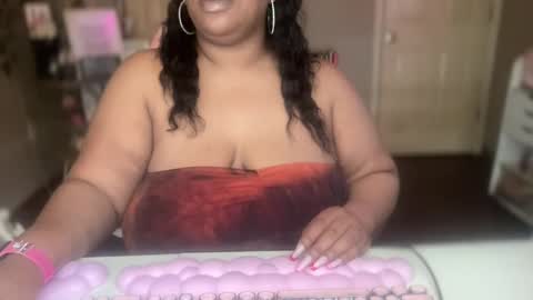 Snapshot of meetsouthernpeach chatting on 19, 2, 2025 Southern Peach online show from 19, 2, 2025