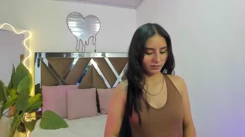 Snapshot of megaan_tay chatting on 28, 7, 2026 megaan_tay online show from 28, 7, 2026