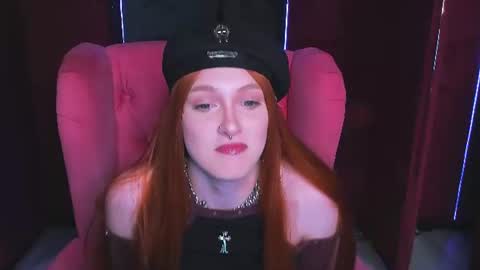Snapshot of megan_birch chatting on 27, 7, 2026 Megan online show from 27, 7, 2026
