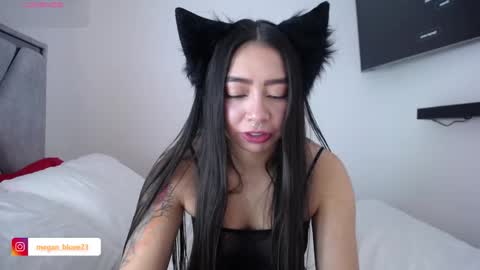 Snapshot of megan_bluee_ chatting on 8, 9, 2025 Megan Bluee online show from 8, 9, 2025