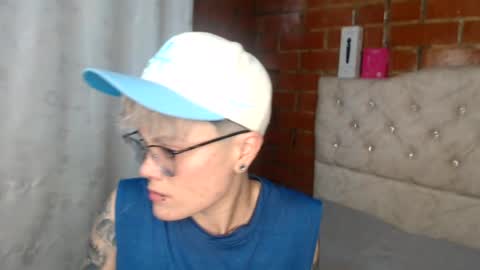 Megan and sophi online show from 18, 7, 2026