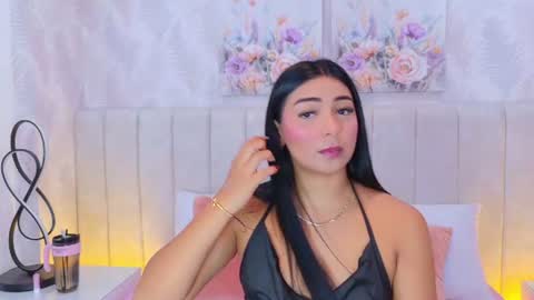 Carolina Paez online show from 10, 7, 2026