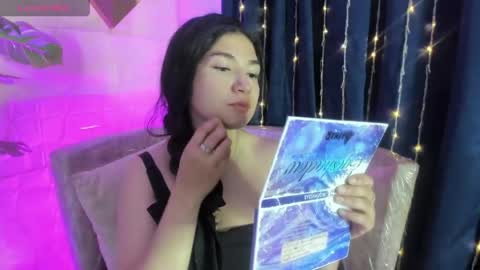 Snapshot of megan_devon chatting on 29, 4, 2026 online show from 29, 4, 2026