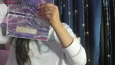 Snapshot of megan_devon chatting on 7, 5, 2026 online show from 7, 5, 2026