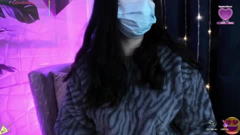 Snapshot of megan_devon chatting on 14, 5, 2026 online show from 14, 5, 2026