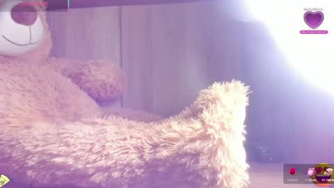 Snapshot of megan_devon chatting on 18, 5, 2026 online show from 18, 5, 2026