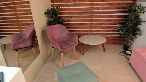 megan_raiin online show from 17, 1, 2025