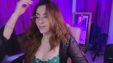 Snapshot of megan_ricci chatting on 24, 5, 2026 Laura online show from 24, 5, 2026