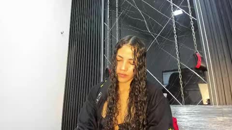 Snapshot of megan_siner chatting on 18, 4, 2026 Megan Siner online show from 18, 4, 2026
