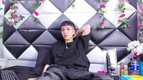 Snapshot of megan_thompsonn_ chatting on 4, 10, 2025 megan_thompsonn_ online show from 4, 10, 2025