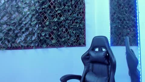 Snapshot of megan_whitte_01 chatting on 12, 1, 2025 megan white 01  online show from 12, 1, 2025