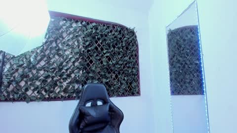 Snapshot of megan_whitte_01 chatting on 22, 1, 2025 megan white 01  online show from 22, 1, 2025