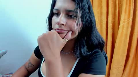 Snapshot of megan_whitte_01 chatting on 10, 10, 2025 megan white 01  online show from 10, 10, 2025