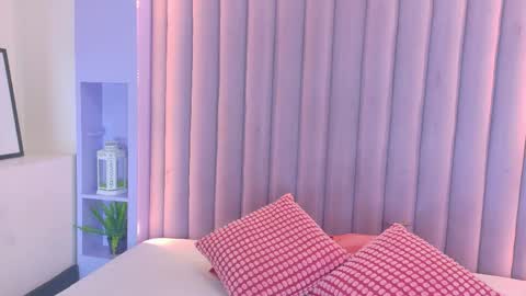 Snapshot of meganlovee__ chatting on 27, 5, 2026 MEGAN online show from 27, 5, 2026