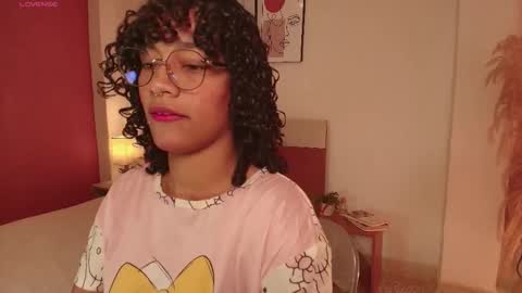 Snapshot of meganlux_1 chatting on 8, 6, 2026 - 29p online show from 8, 6, 2026