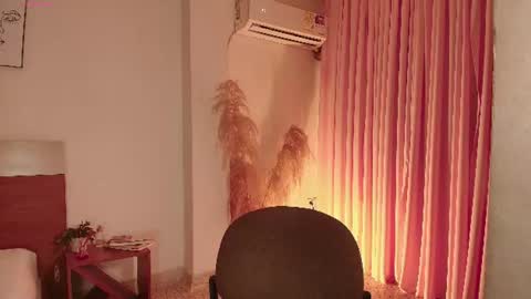 Snapshot of meganlux_1 chatting on 11, 6, 2026 - 29p online show from 11, 6, 2026