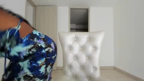 Snapshot of meganmir1 chatting on 1, 11, 2025 meganmir1 online show from 1, 11, 2025