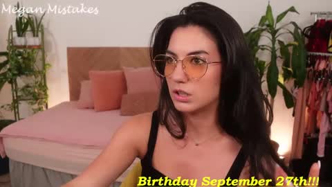 Megan Mistakes online show from 15, 9, 2025