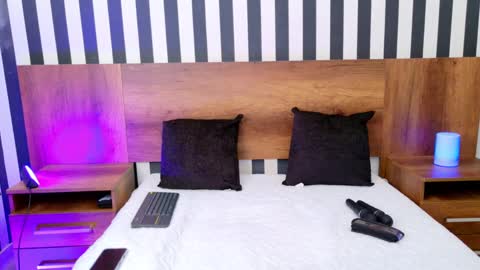 Megan  online show from 18, 9, 2025