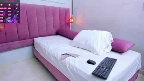 Snapshot of megansaenz_1 chatting on 13, 6, 2026 Megan online show from 13, 6, 2026
